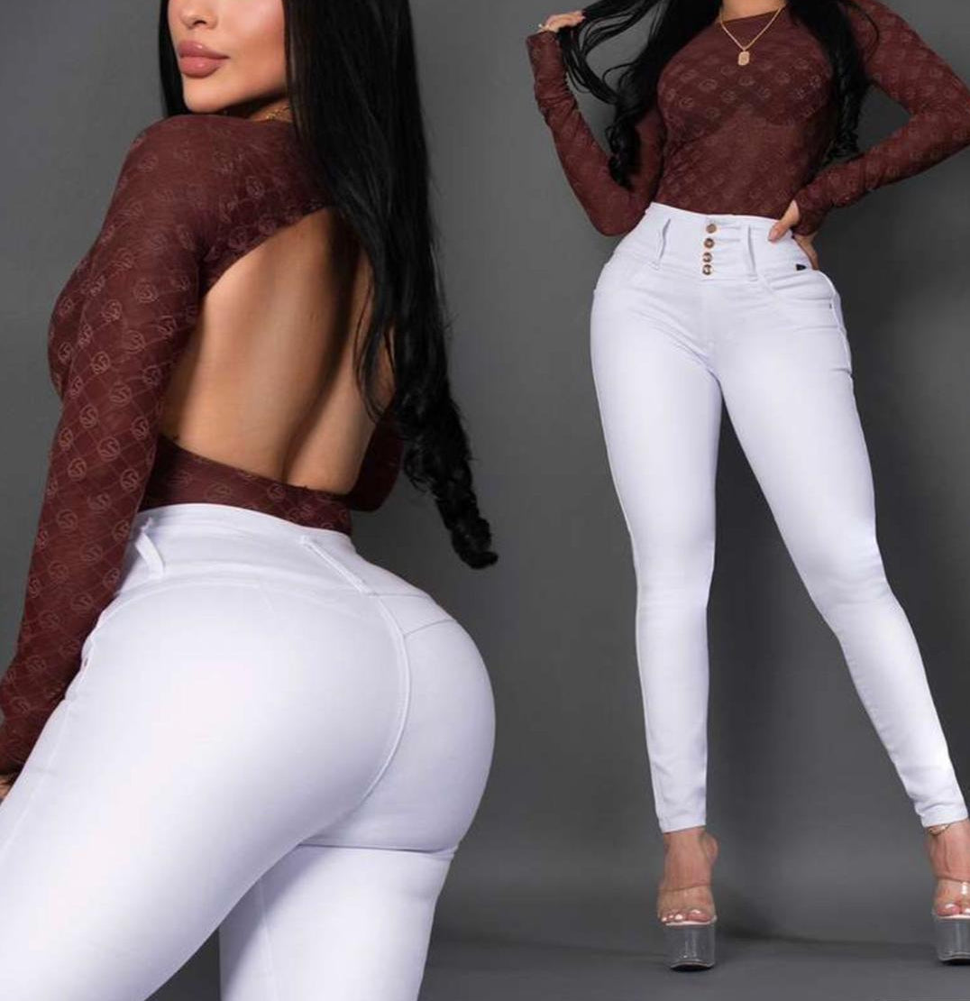 Coqueta White