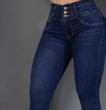 La Patrona BBL Curves