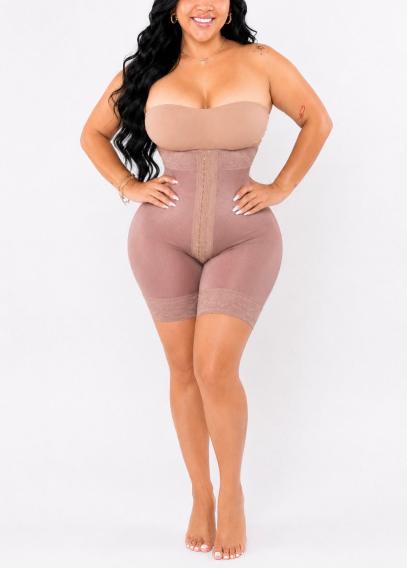 VannyG Hourglass Queen